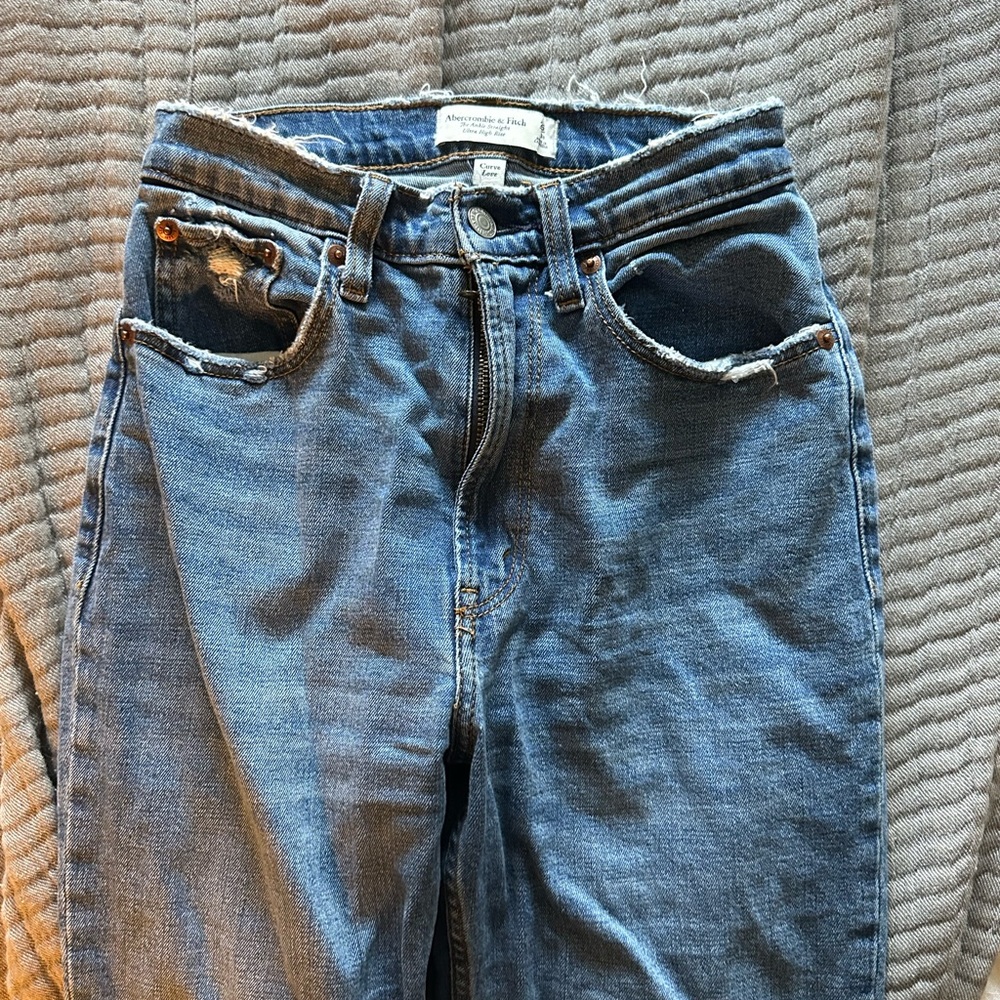 Abercrombie The Ankle Straight Ultra High Rise
